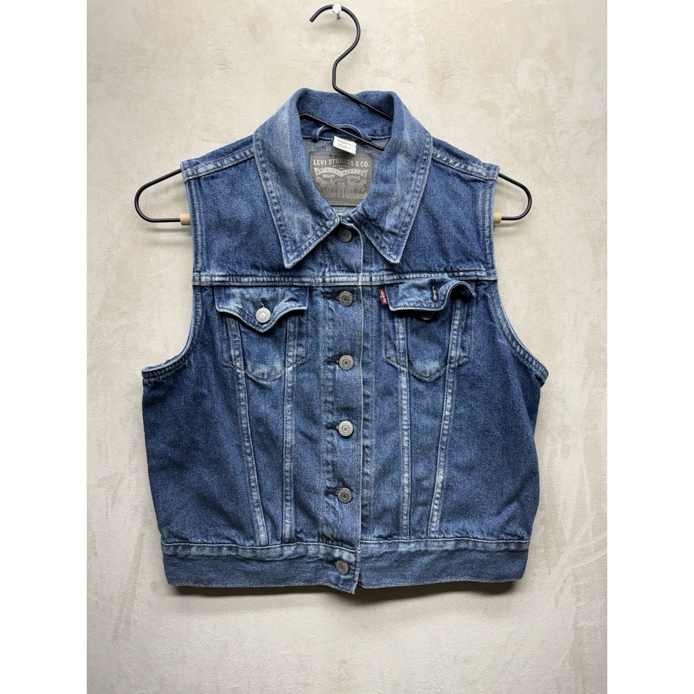 LEVIS Vest Womens Small Denim Trucker Blue Medium Wash  Jean Biker Full Button